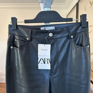 Size 4 (26) Zara “The 90’s” straight leg leather pant.
